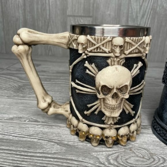 Skull & crossbones and medieval coffee cup beer stein mug halloween renaissances - Picture 2 of 6